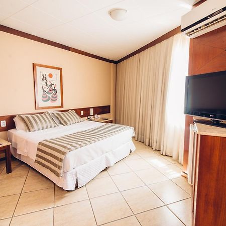 Hotel Crystal Londrina Exteriér fotografie