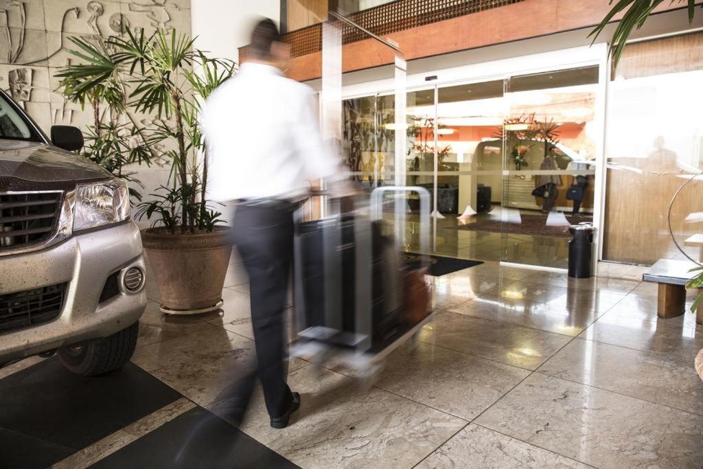 Hotel Crystal Londrina Exteriér fotografie